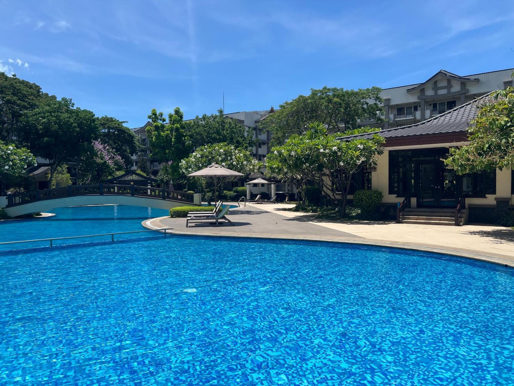 Stunning 2Br Apt, 65 Sq M Netflix At Rosewood Pointe Residences Near Bgc Маніла Екстер'єр фото