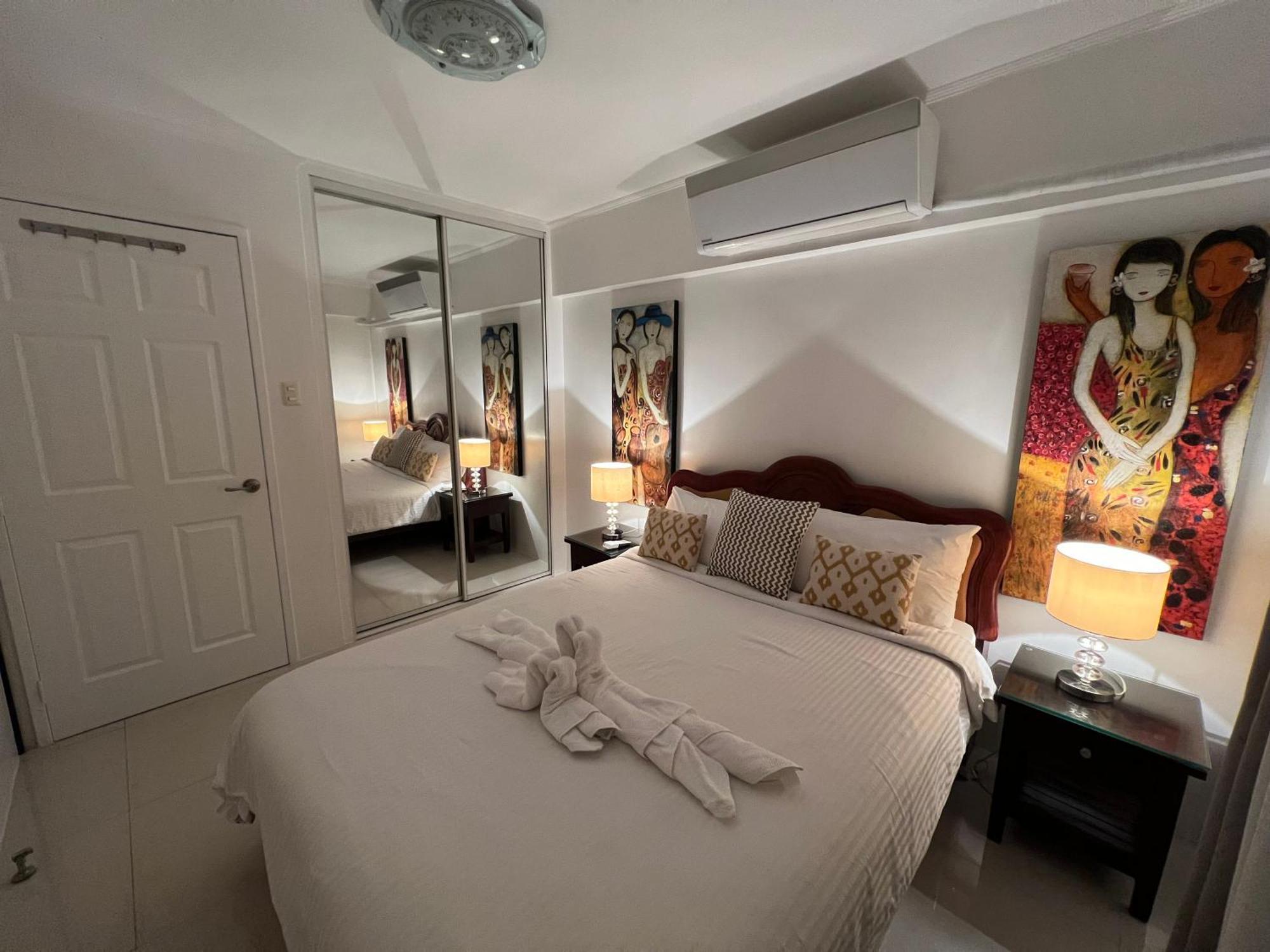 Stunning 2Br Apt, 65 Sq M Netflix At Rosewood Pointe Residences Near Bgc Маніла Екстер'єр фото